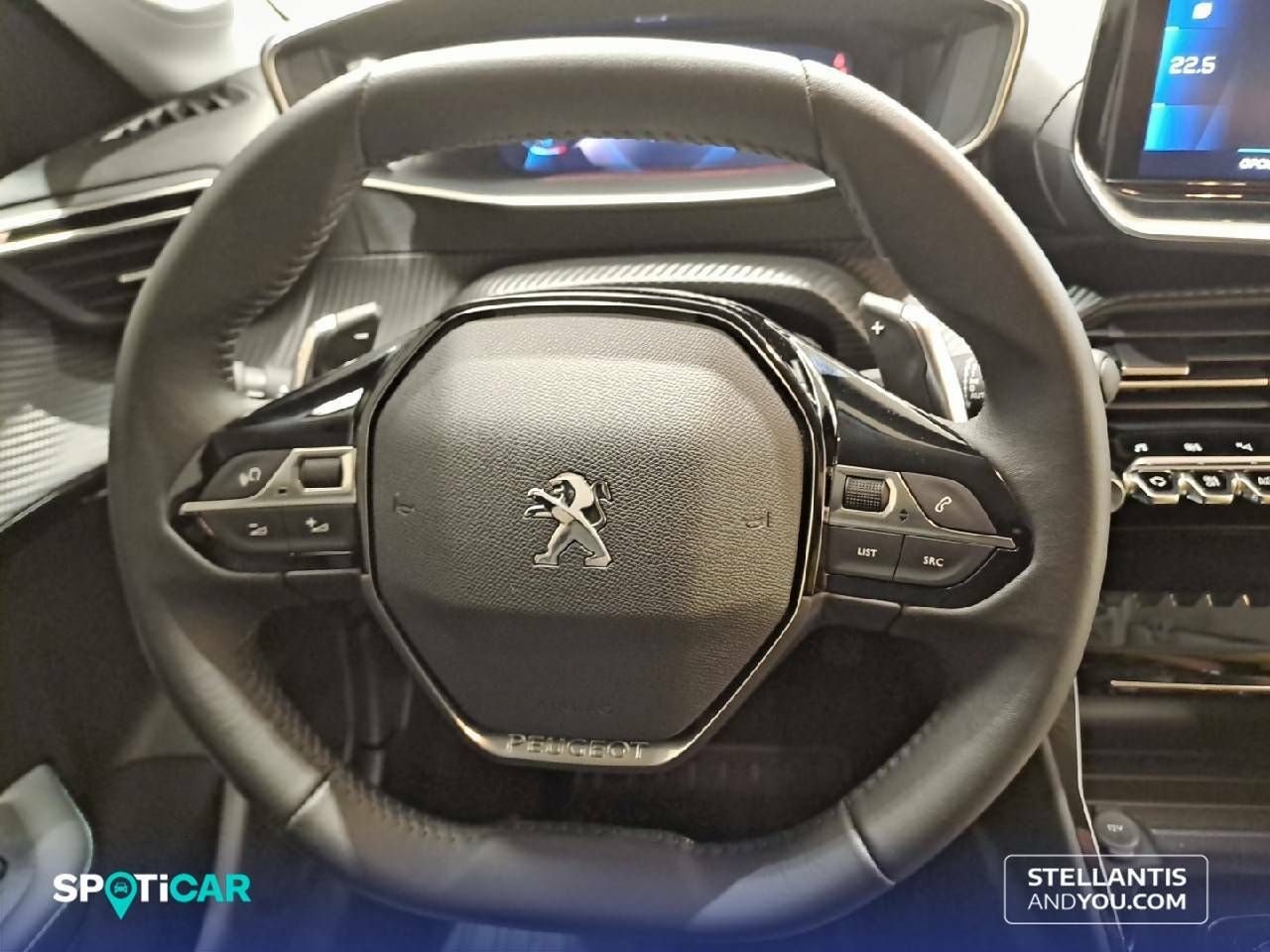 Foto Peugeot 208 17