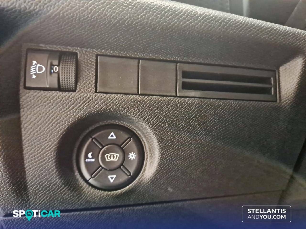 Foto Citroën C4 13
