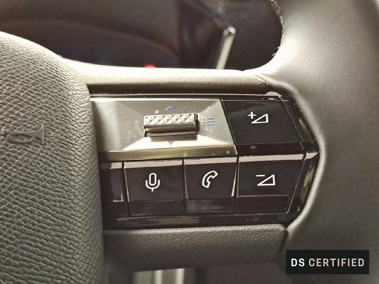 Foto DS Automobiles DS 4 17