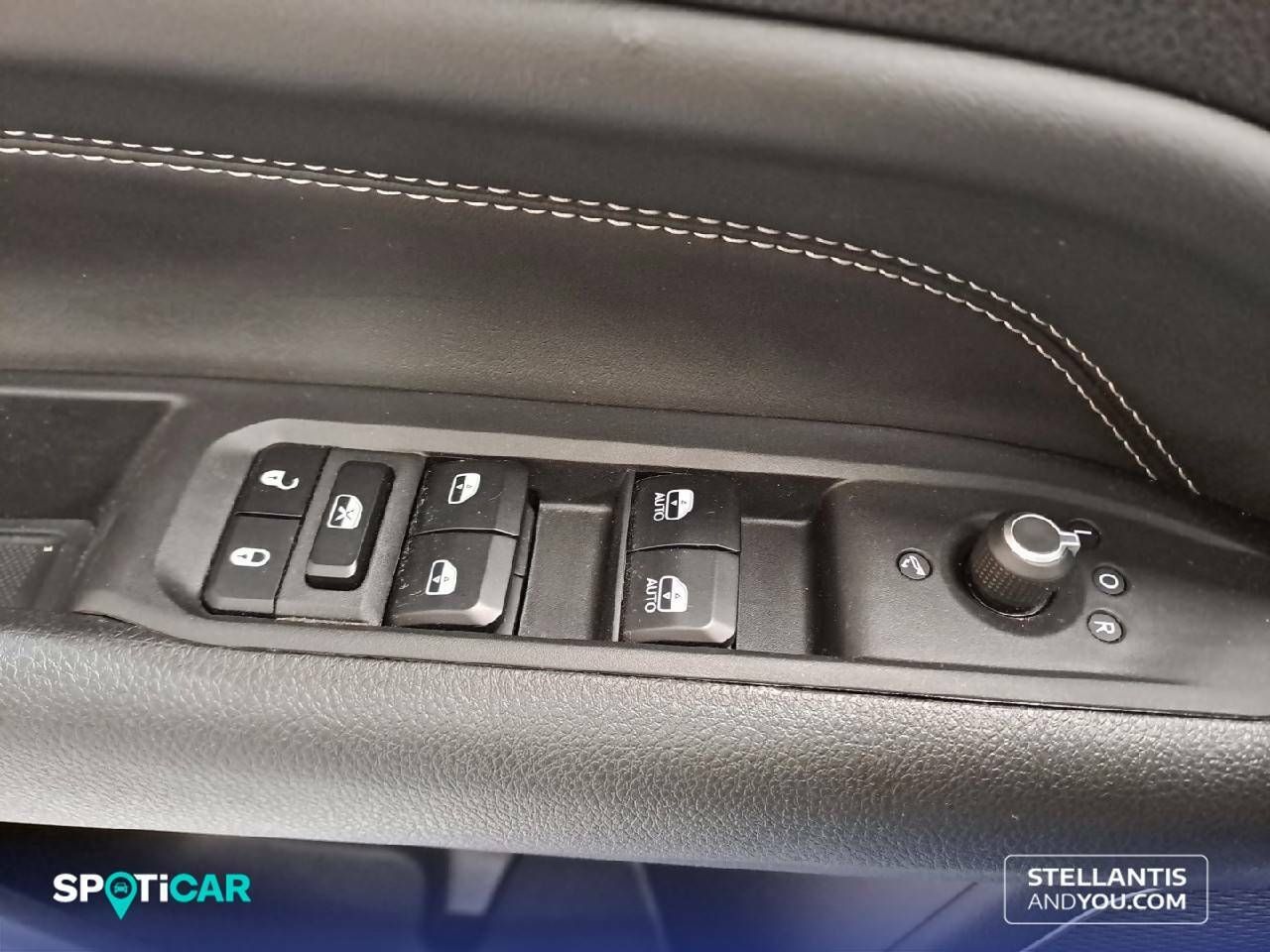 Foto Jeep Compass 12