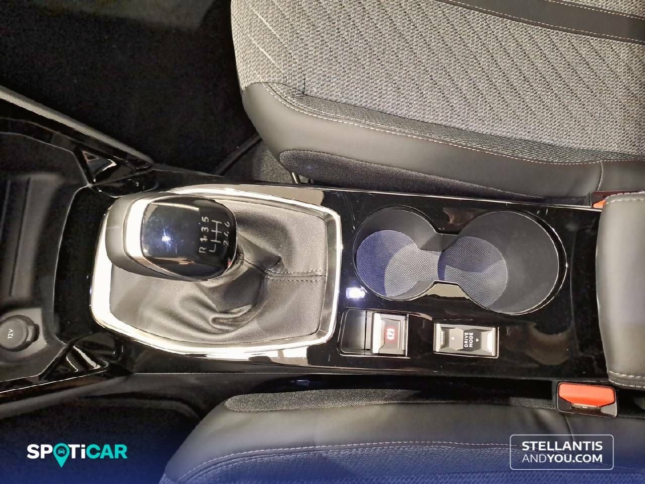 Foto Peugeot 2008 18