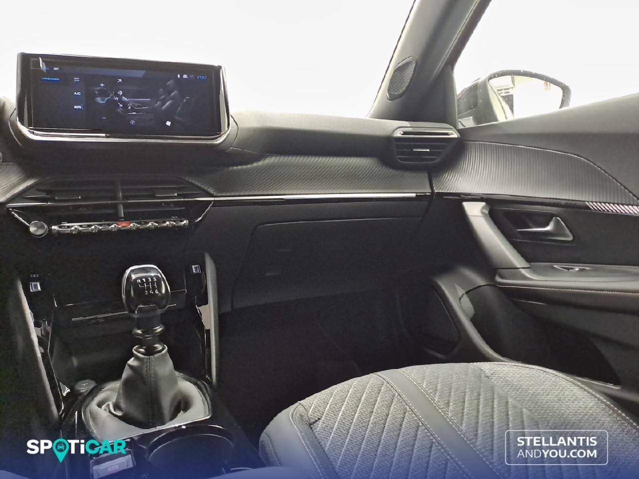 Foto Peugeot 2008 19