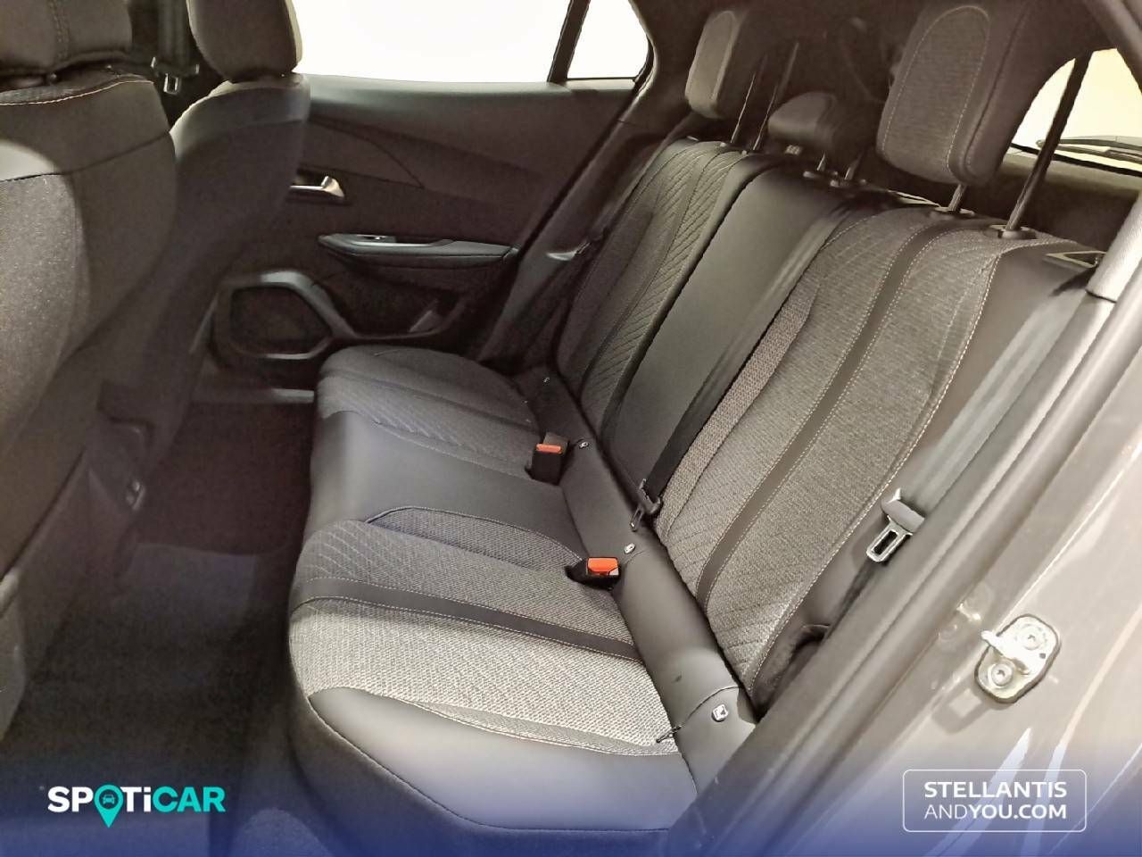Foto Peugeot 2008 10
