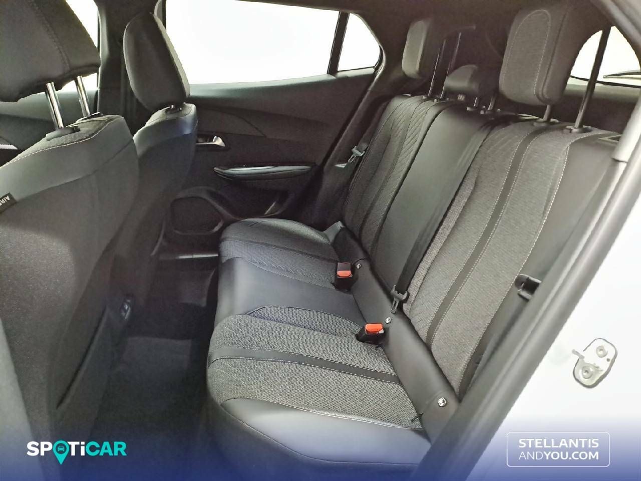 Foto Peugeot 2008 10