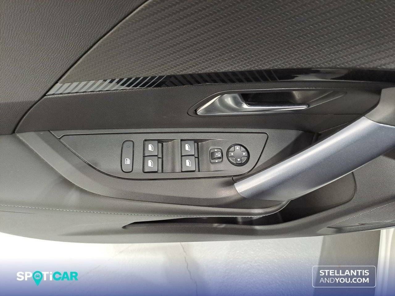 Foto Peugeot 2008 14