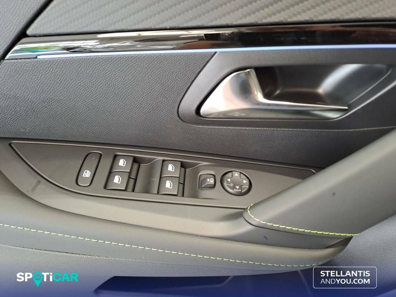 Foto Peugeot 208 15