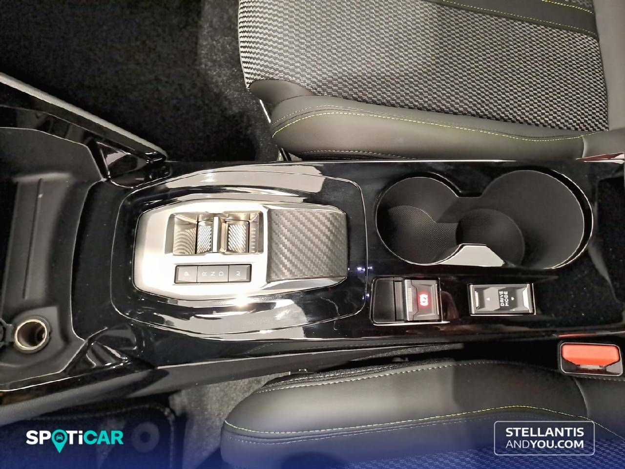 Foto Peugeot 208 22