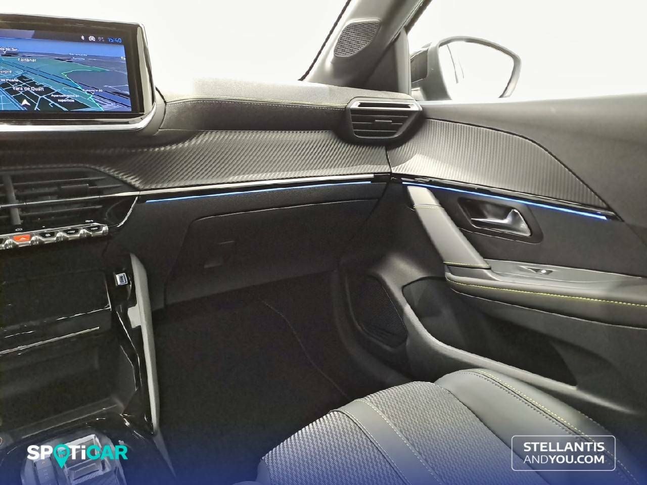 Foto Peugeot 208 24