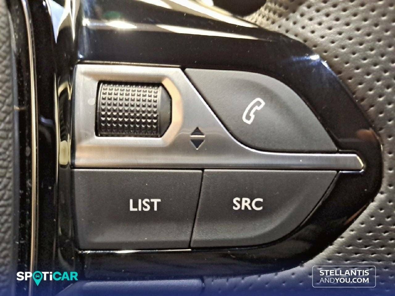 Foto Peugeot 208 16