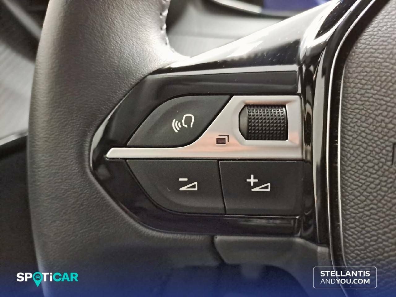 Foto Peugeot 208 16