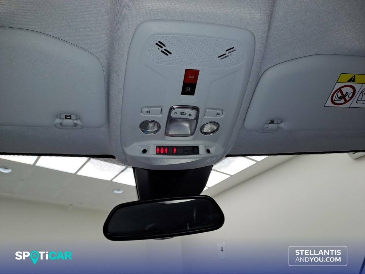 Foto Peugeot 208 23