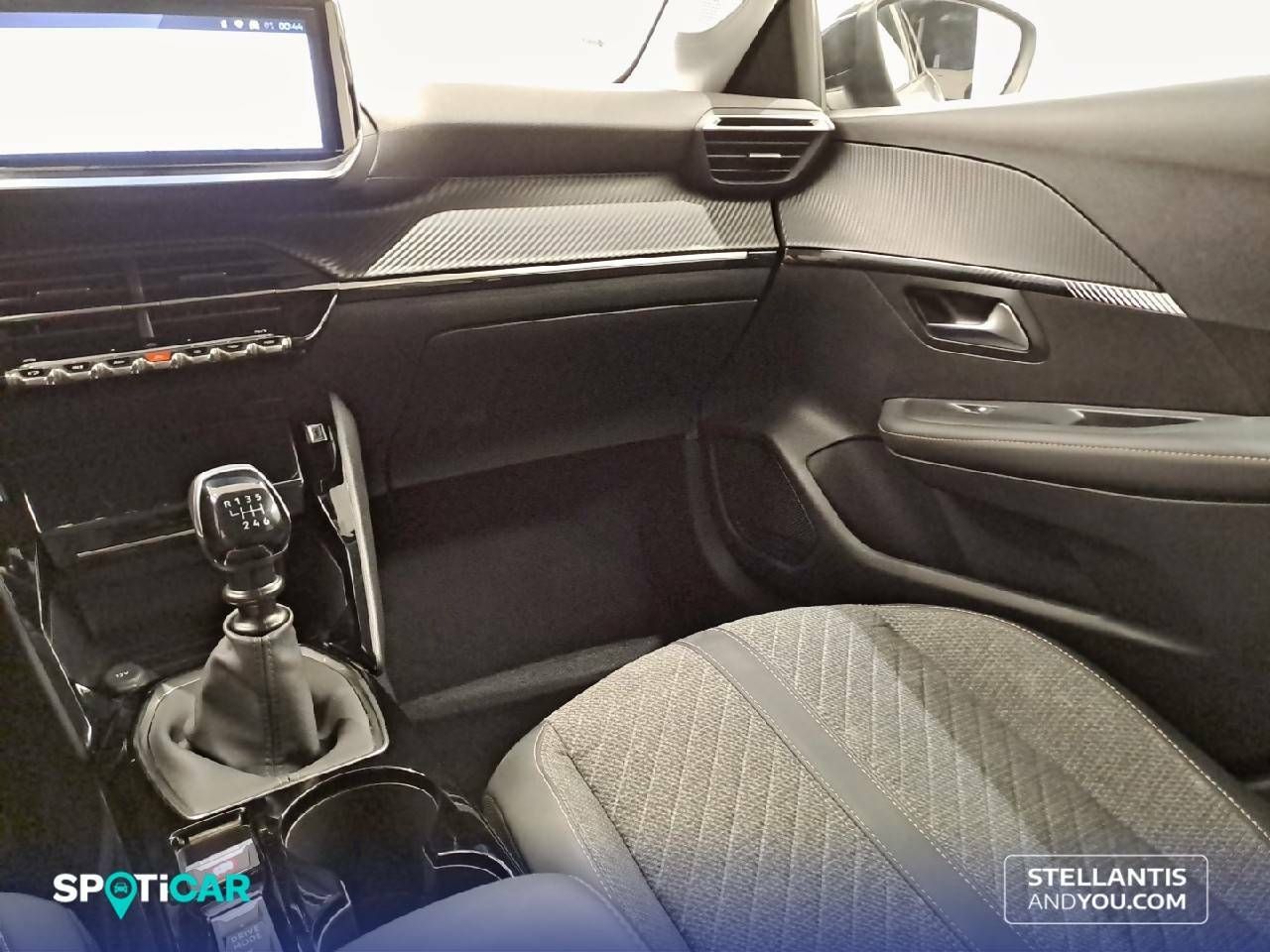 Foto Peugeot 208 24