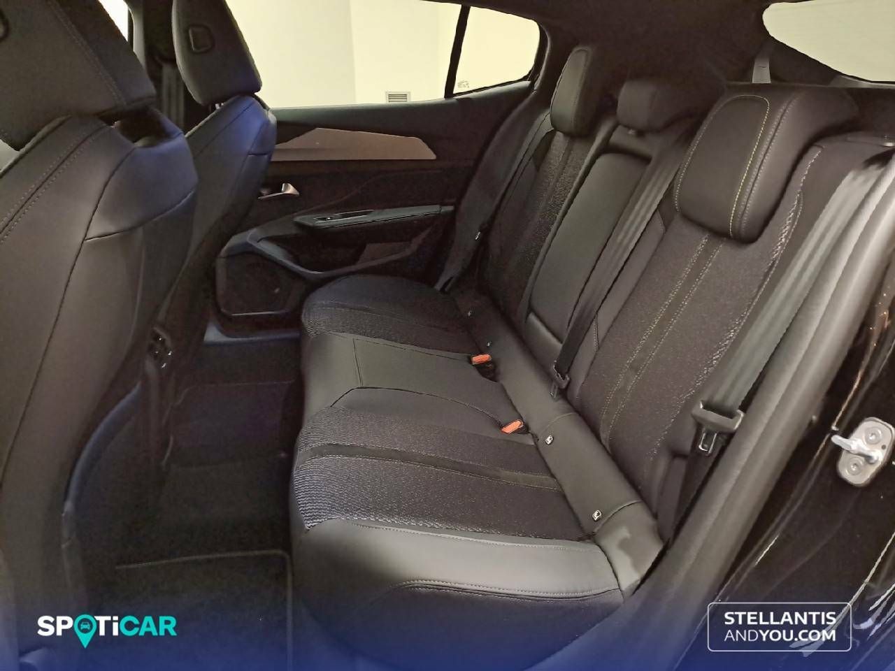 Foto Peugeot 408 10