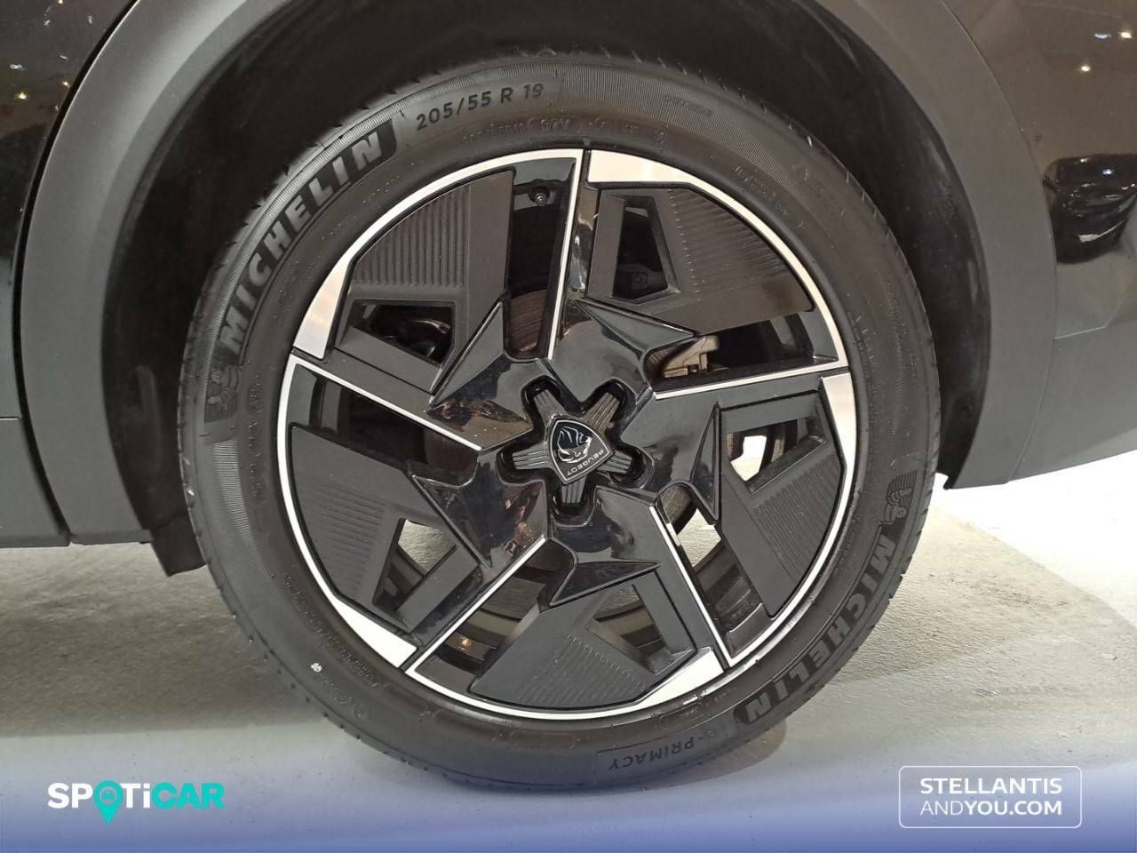Foto Peugeot 408 12