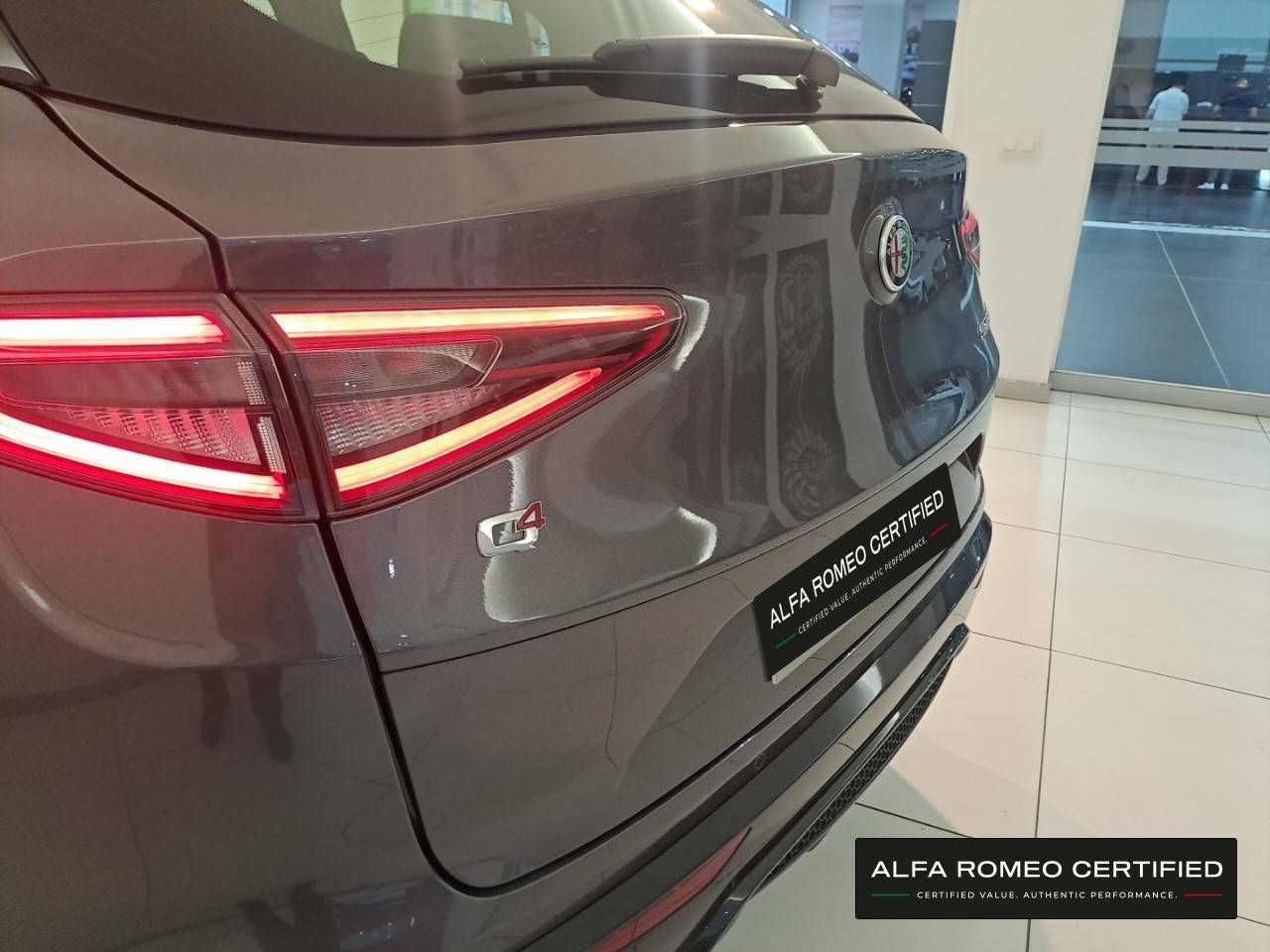 Foto Alfa Romeo Stelvio 24