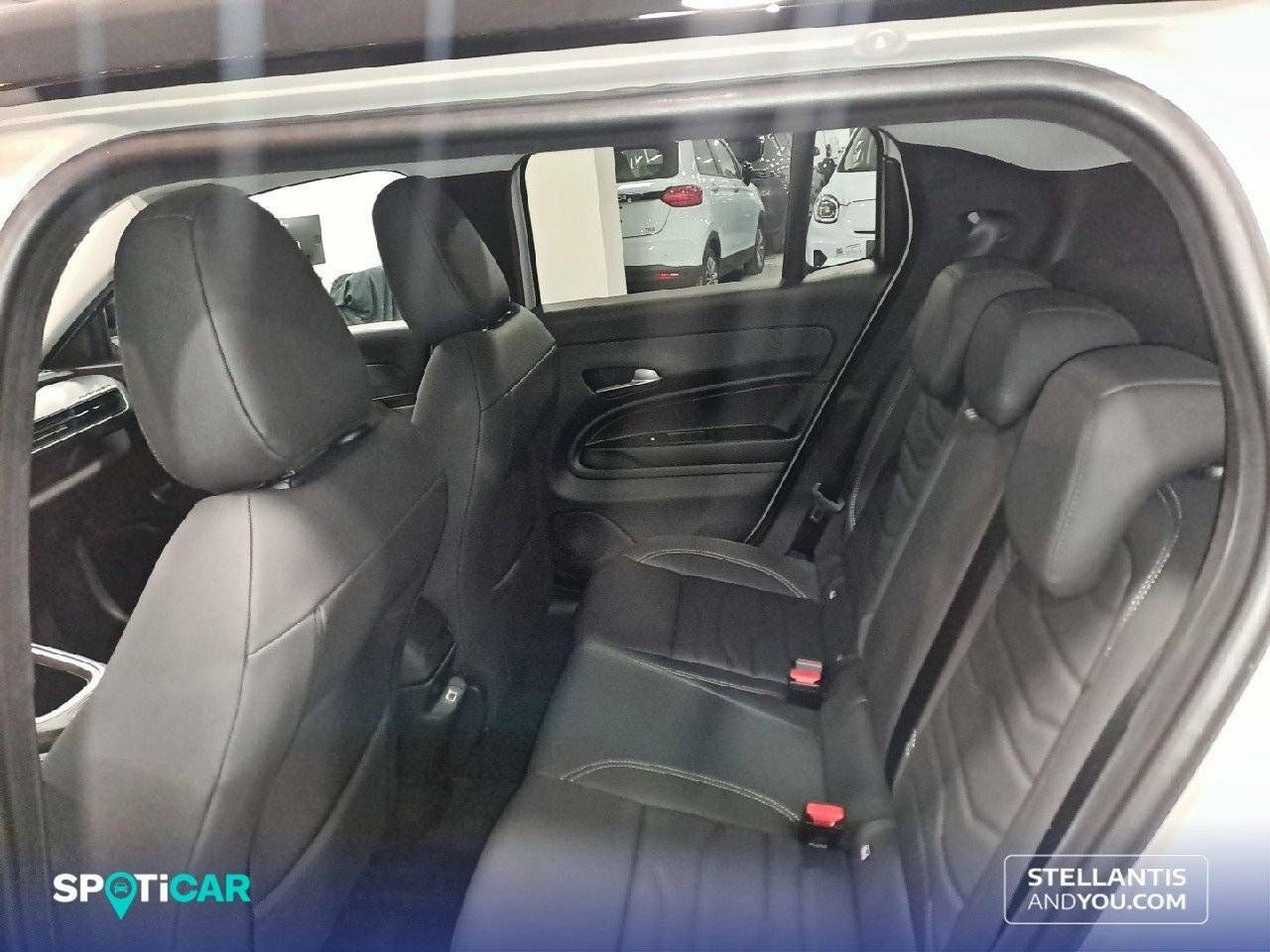 Foto Jeep Avenger 10