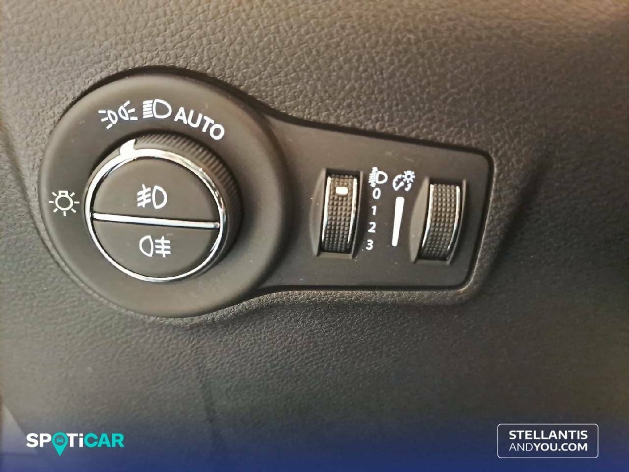 Foto Jeep Compass 13