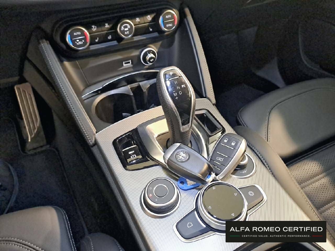 Foto Alfa Romeo Stelvio 12