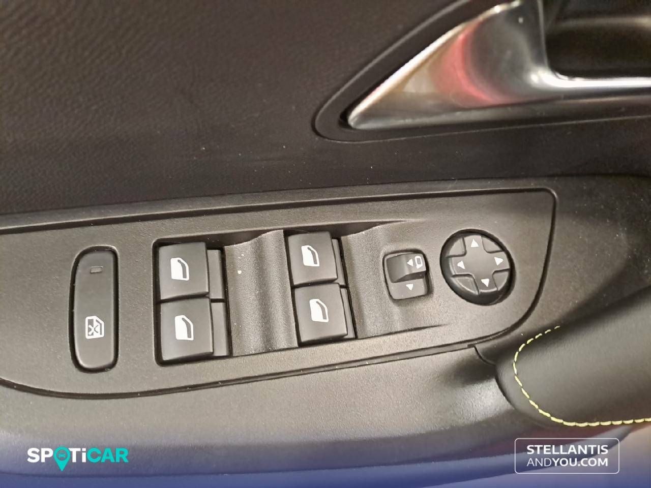 Foto Peugeot 2008 12