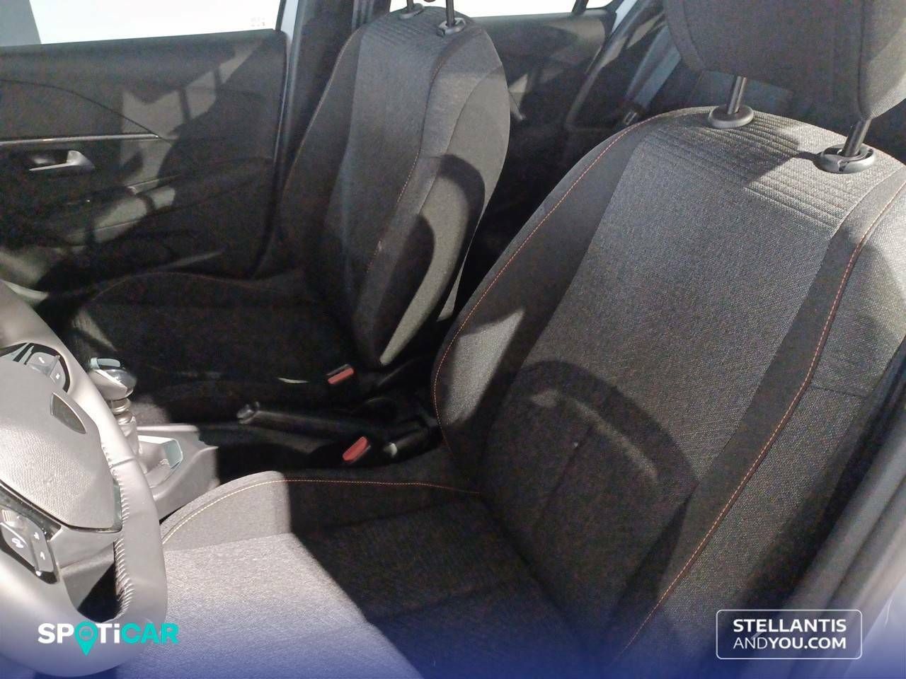Foto Peugeot 208 9