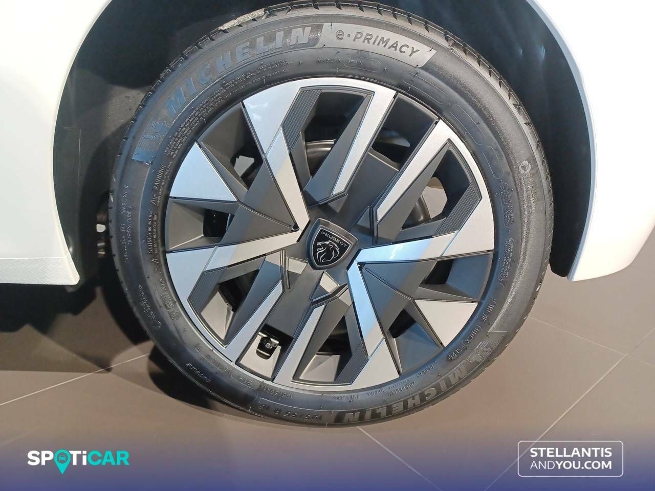 Foto Peugeot 208 11