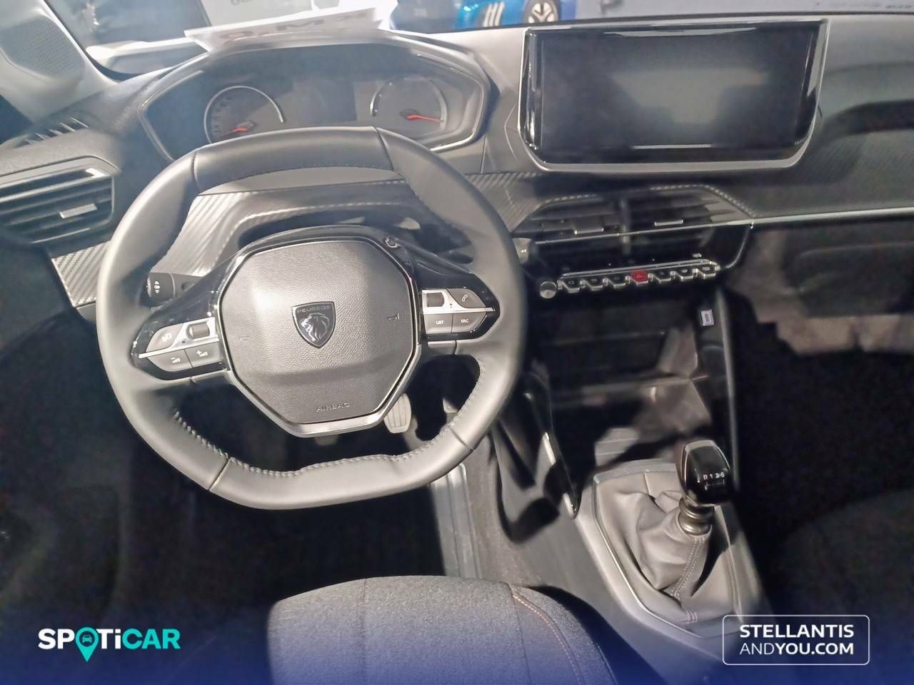 Foto Peugeot 208 8