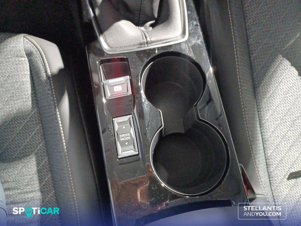 Foto Peugeot 208 15