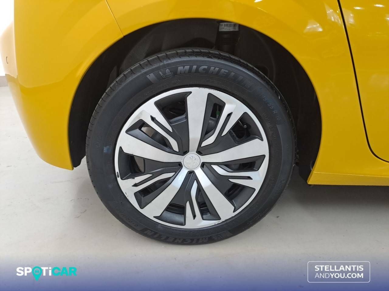Foto Peugeot 208 11