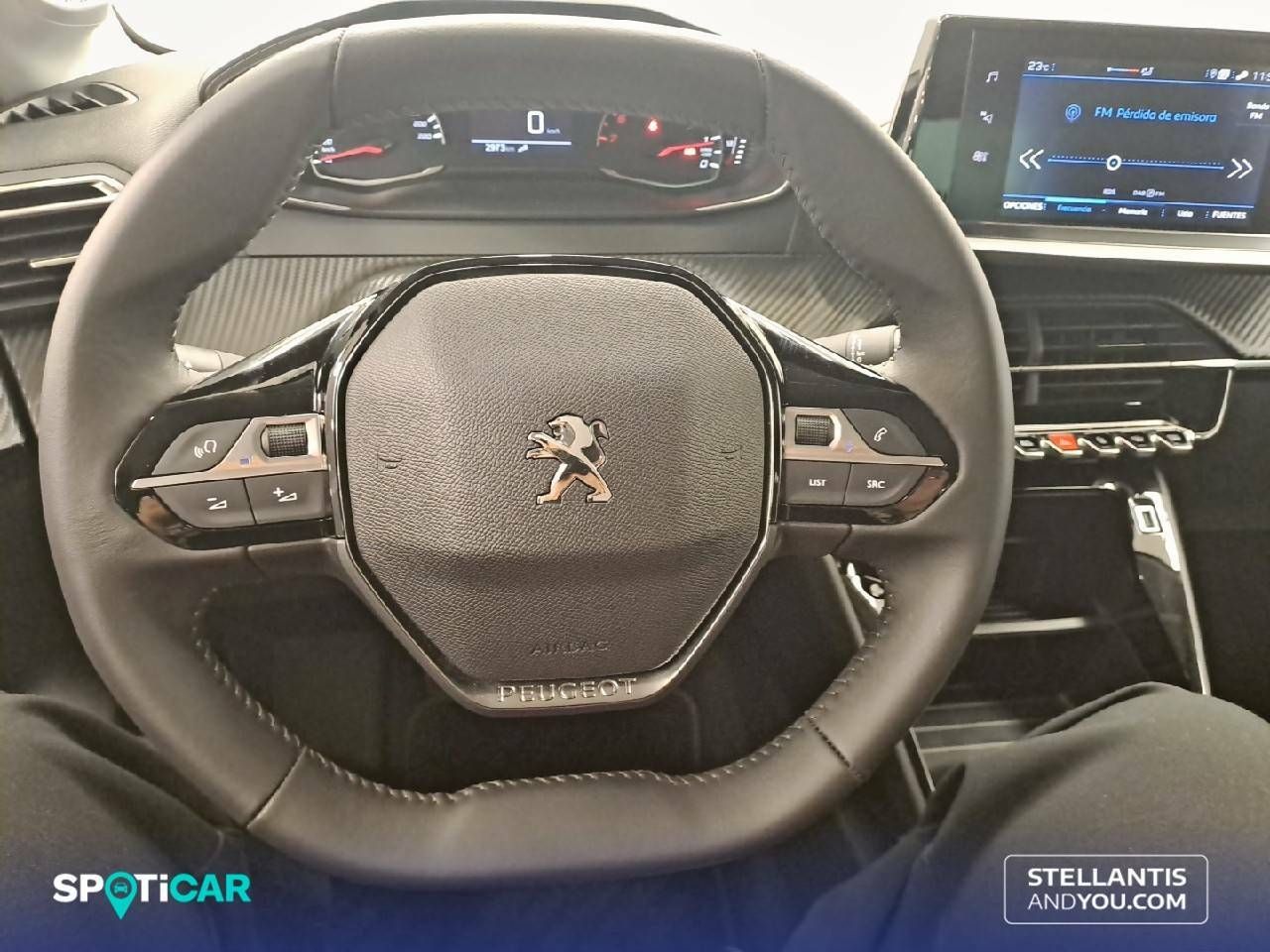 Foto Peugeot 208 13