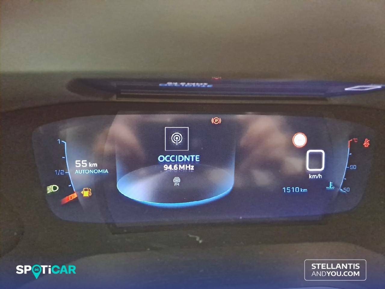 Foto Peugeot 208 14