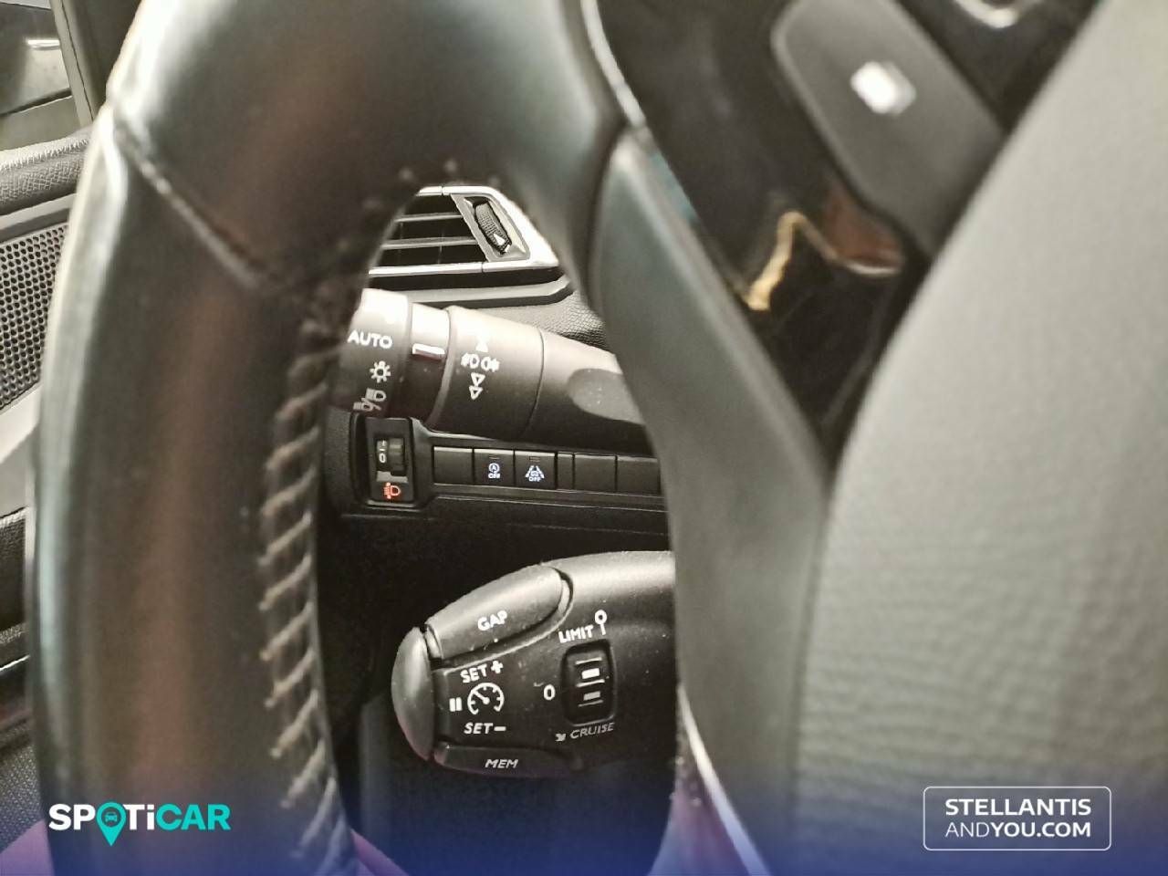 Foto Peugeot 308 15