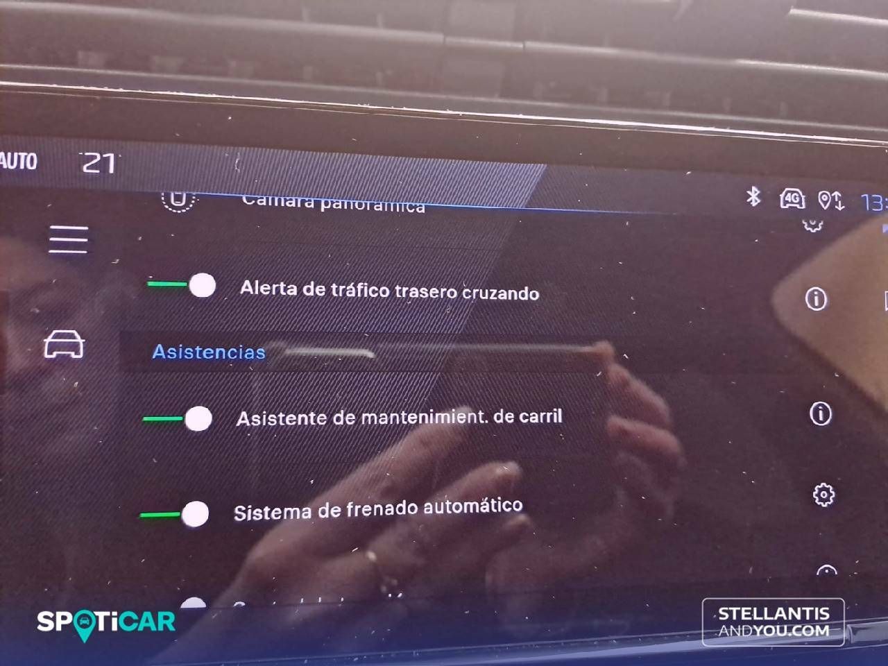 Foto Peugeot 408 21