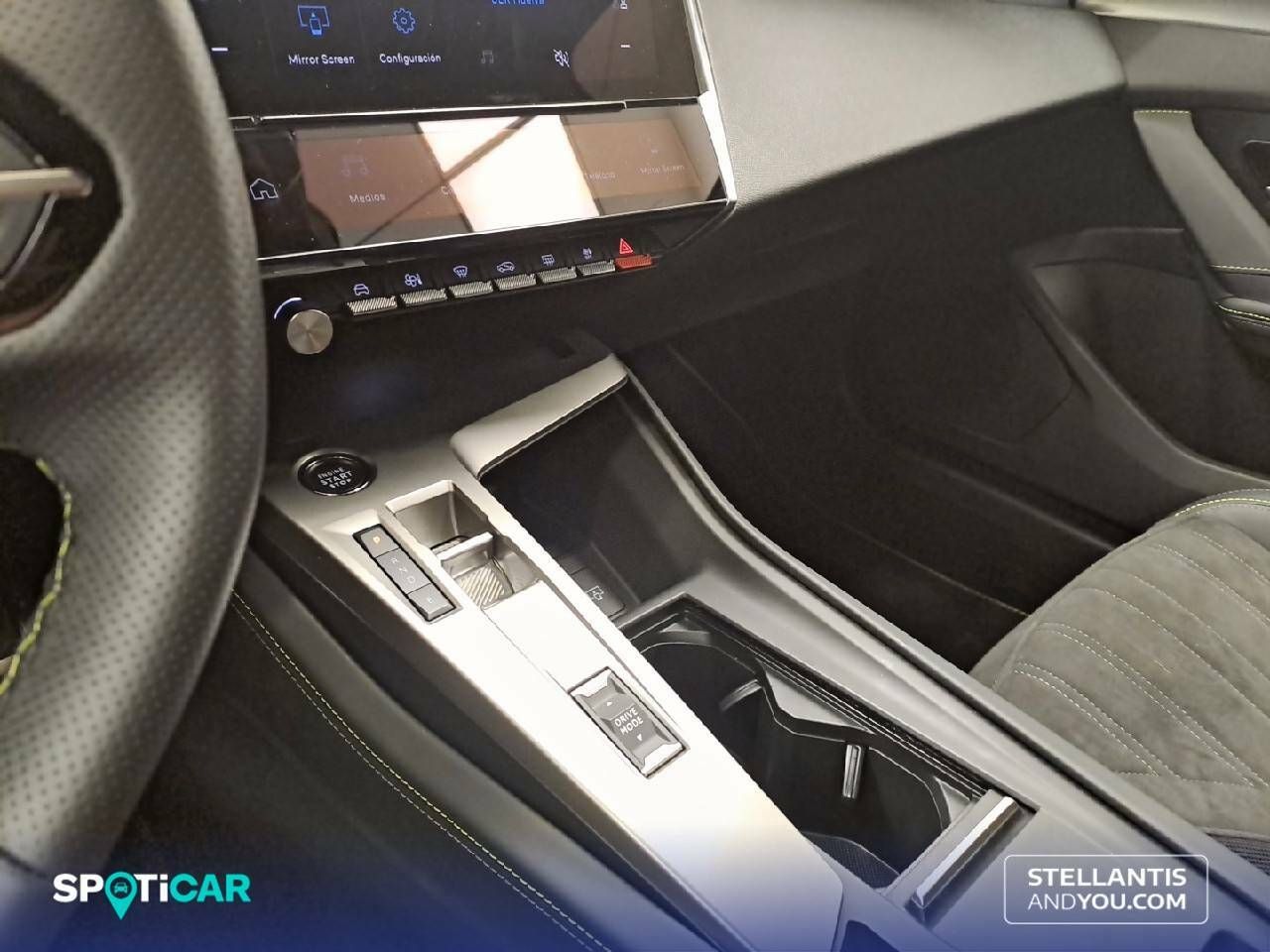 Foto Peugeot 408 23