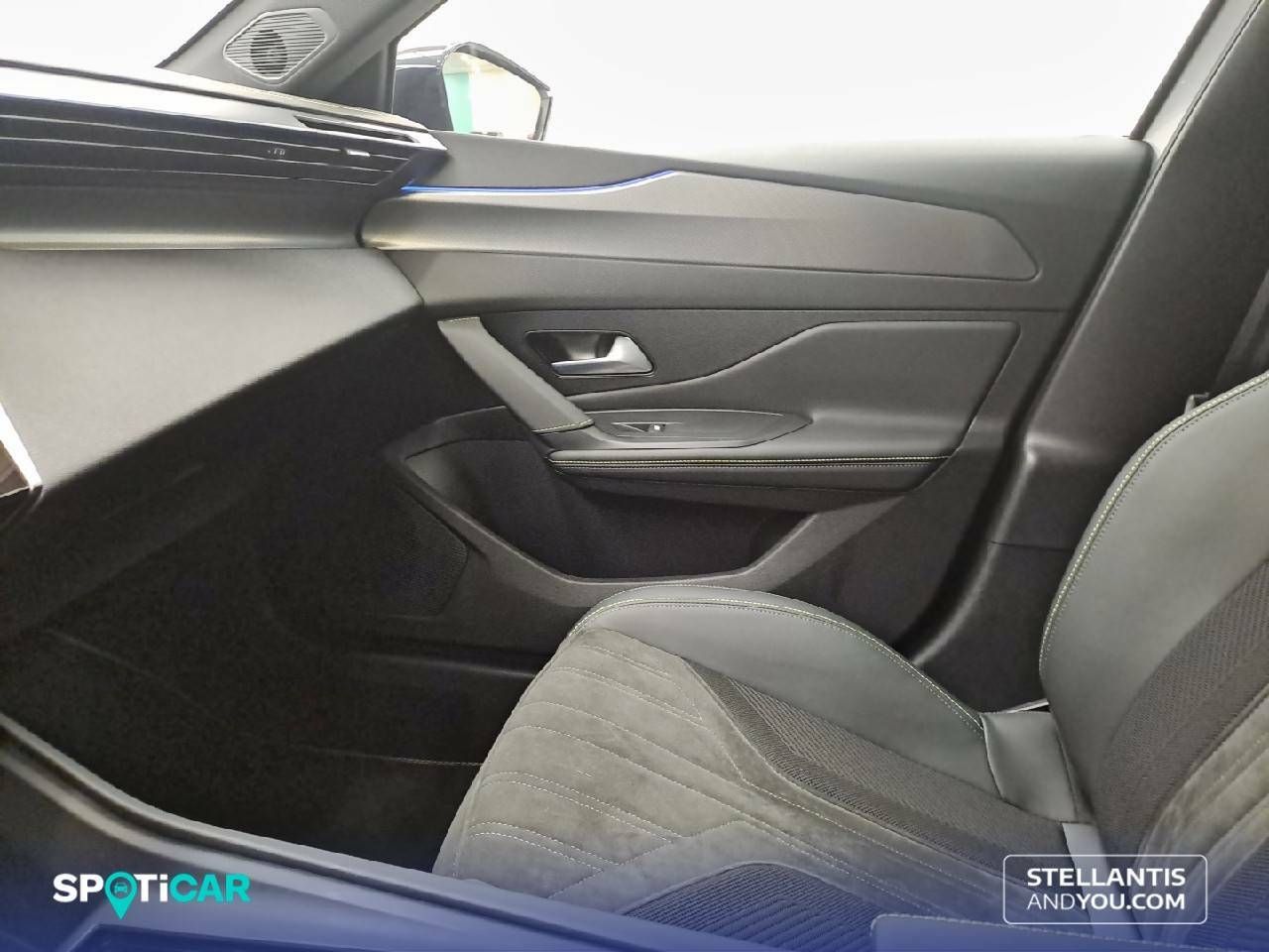 Foto Peugeot 408 24