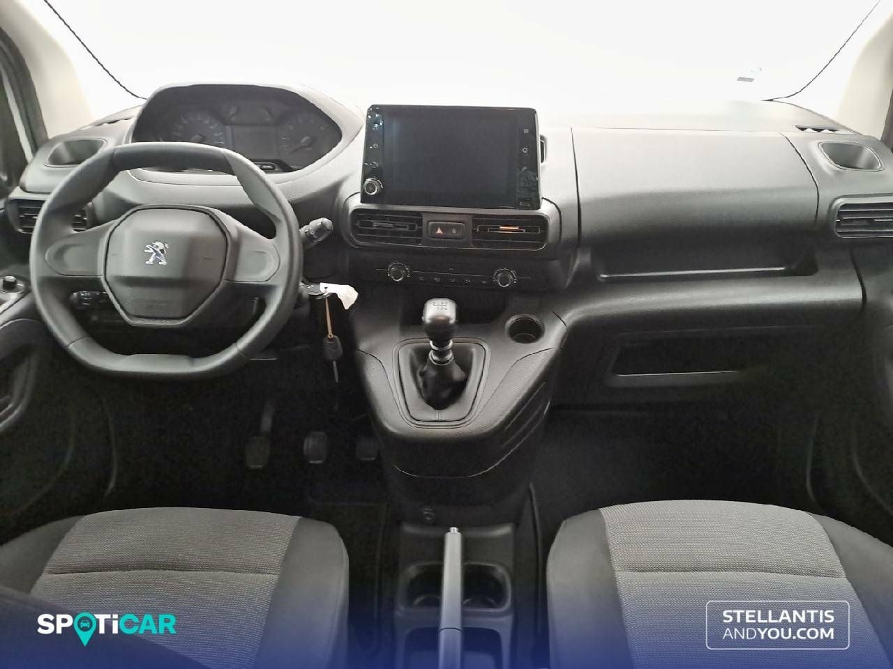Foto Peugeot Rifter 8
