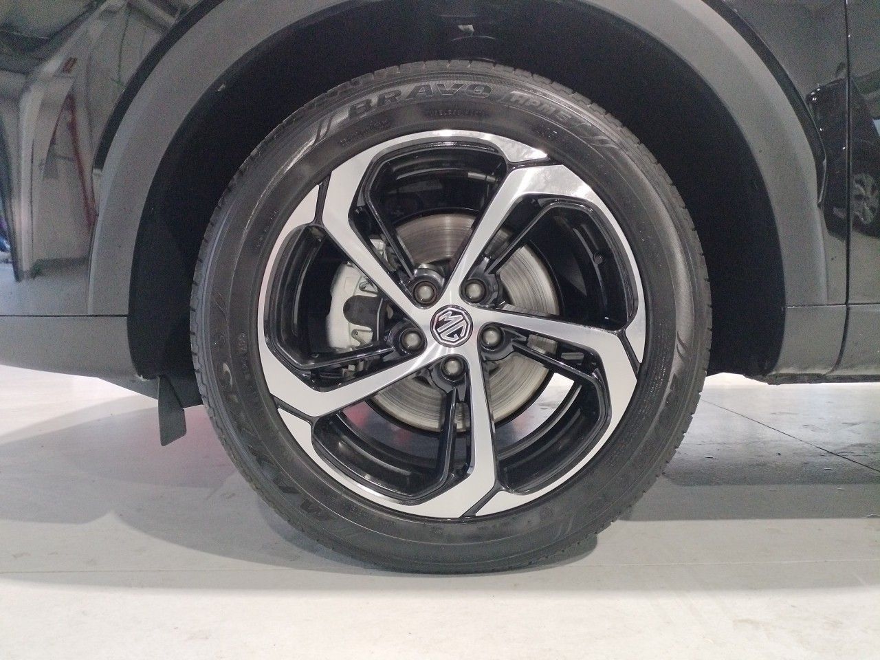 Foto MG HS 27