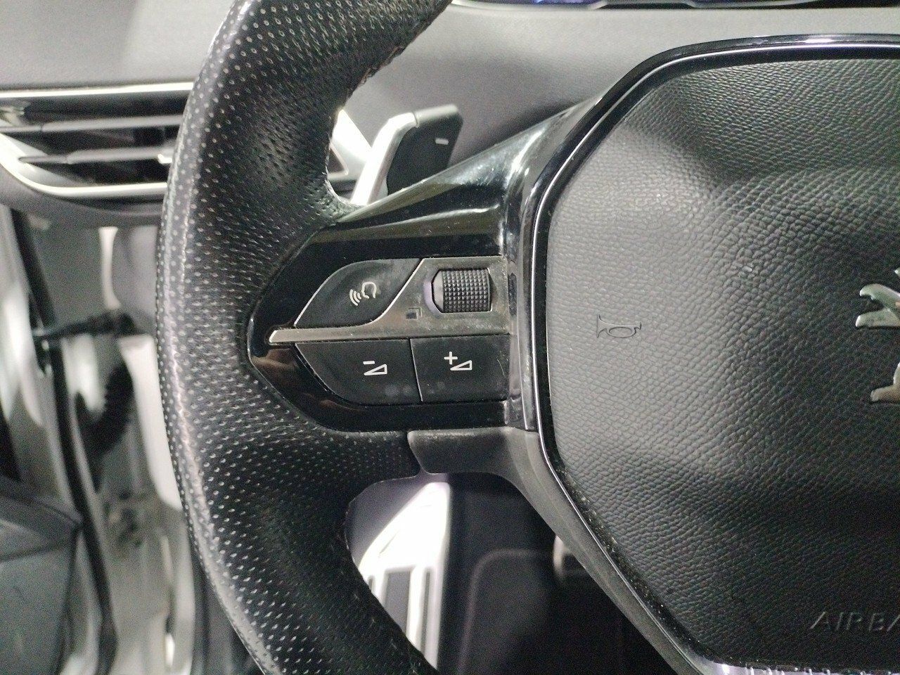 Foto Peugeot 5008 12