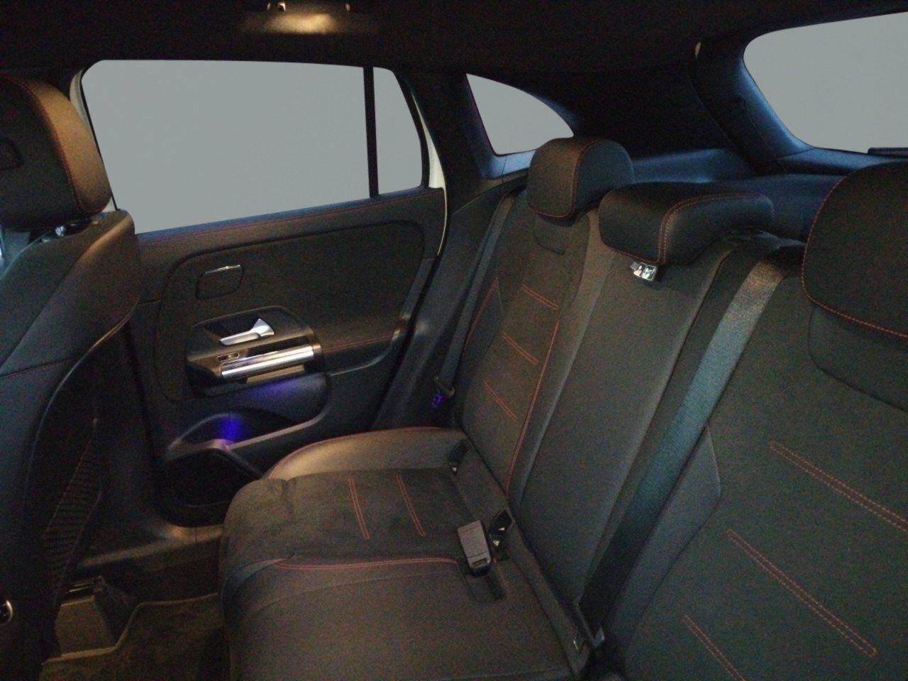 Foto Mercedes-Benz Clase GLA 11