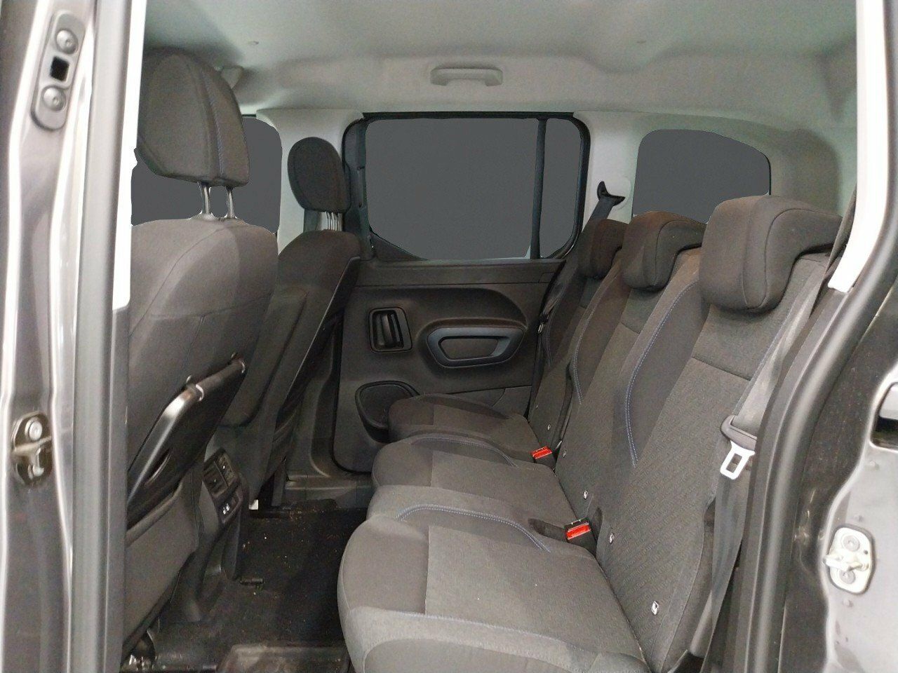 Foto Peugeot Rifter 10