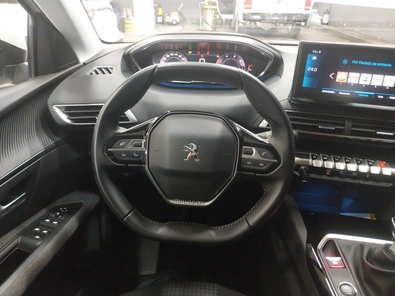 Foto Peugeot 5008 12
