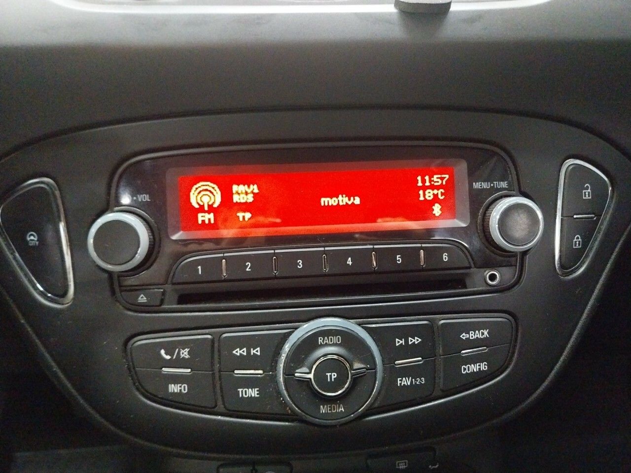 Foto Opel Corsa 15
