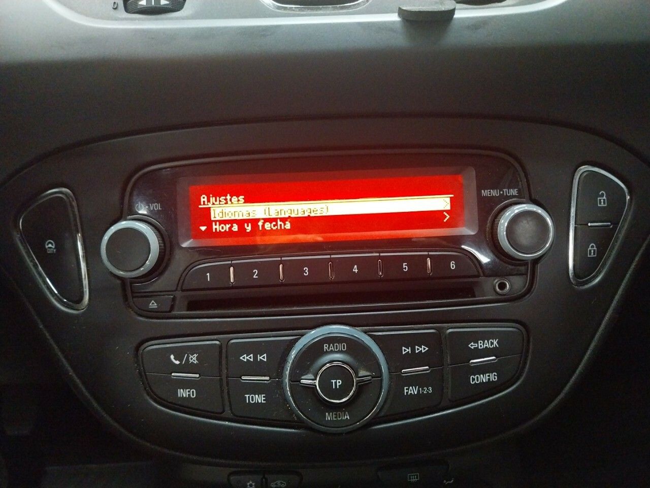 Foto Opel Corsa 16
