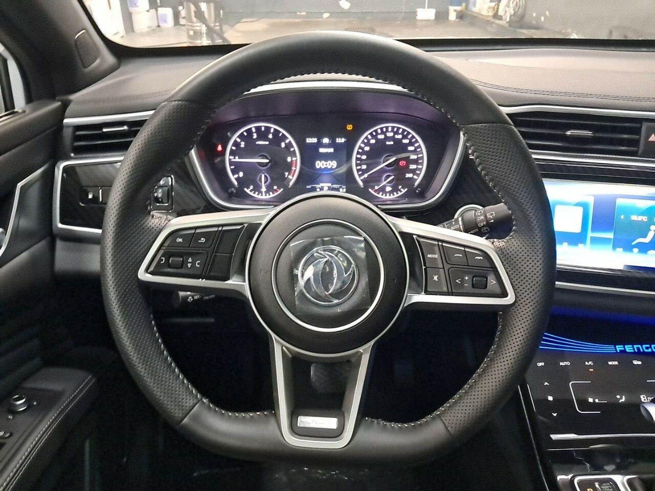 Foto DFSK F5 11