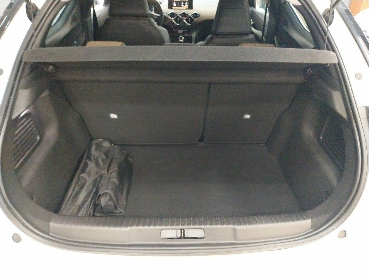 Foto DS Automobiles DS 3 31