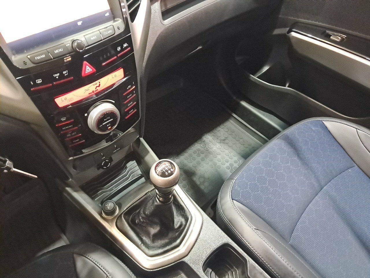 Foto SsangYong Tivoli 16