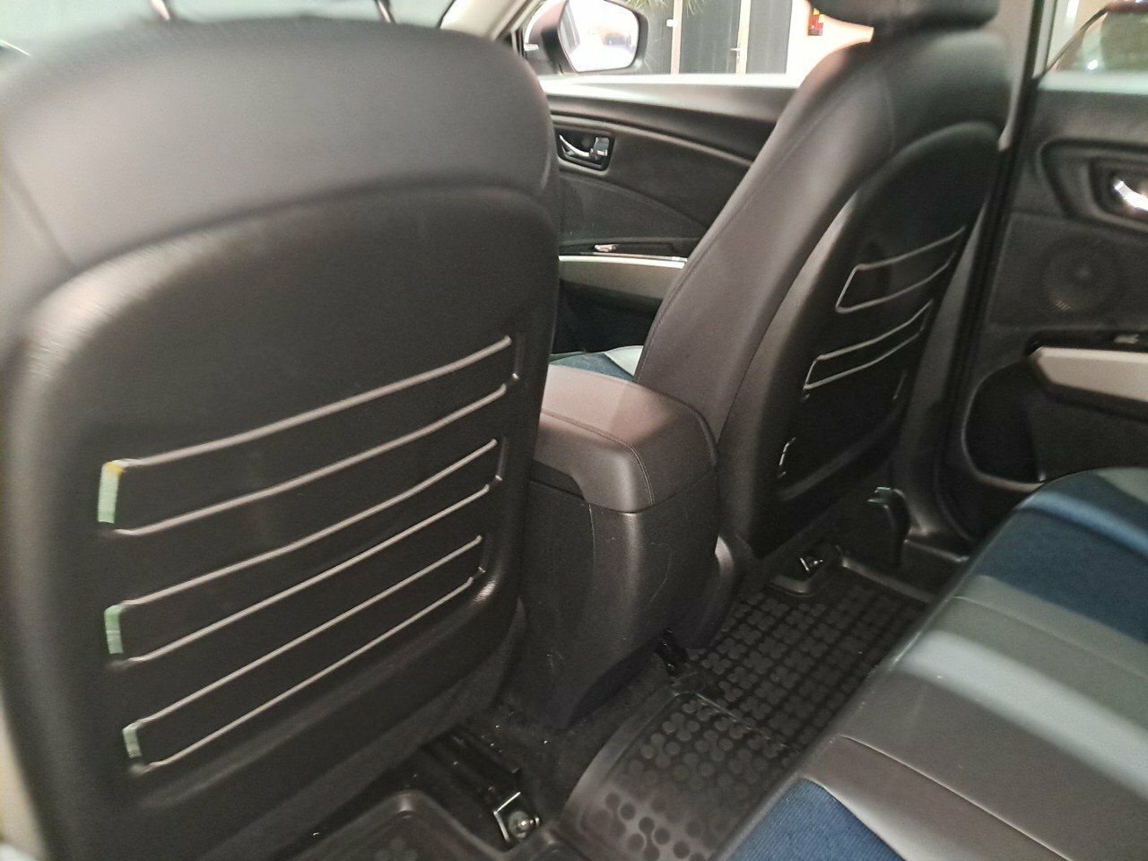 Foto SsangYong Tivoli 19