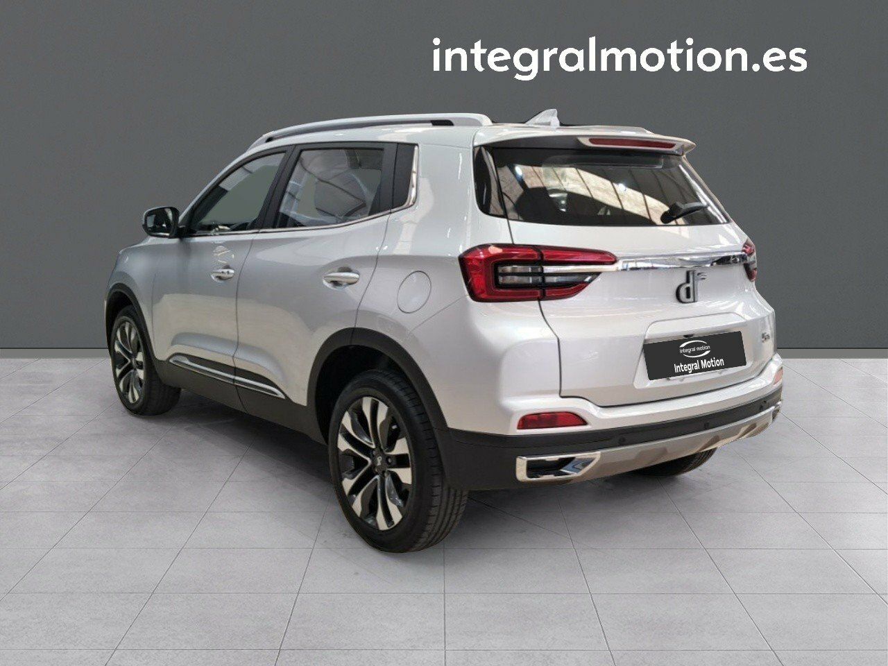 Foto DR Automobiles DR5 4