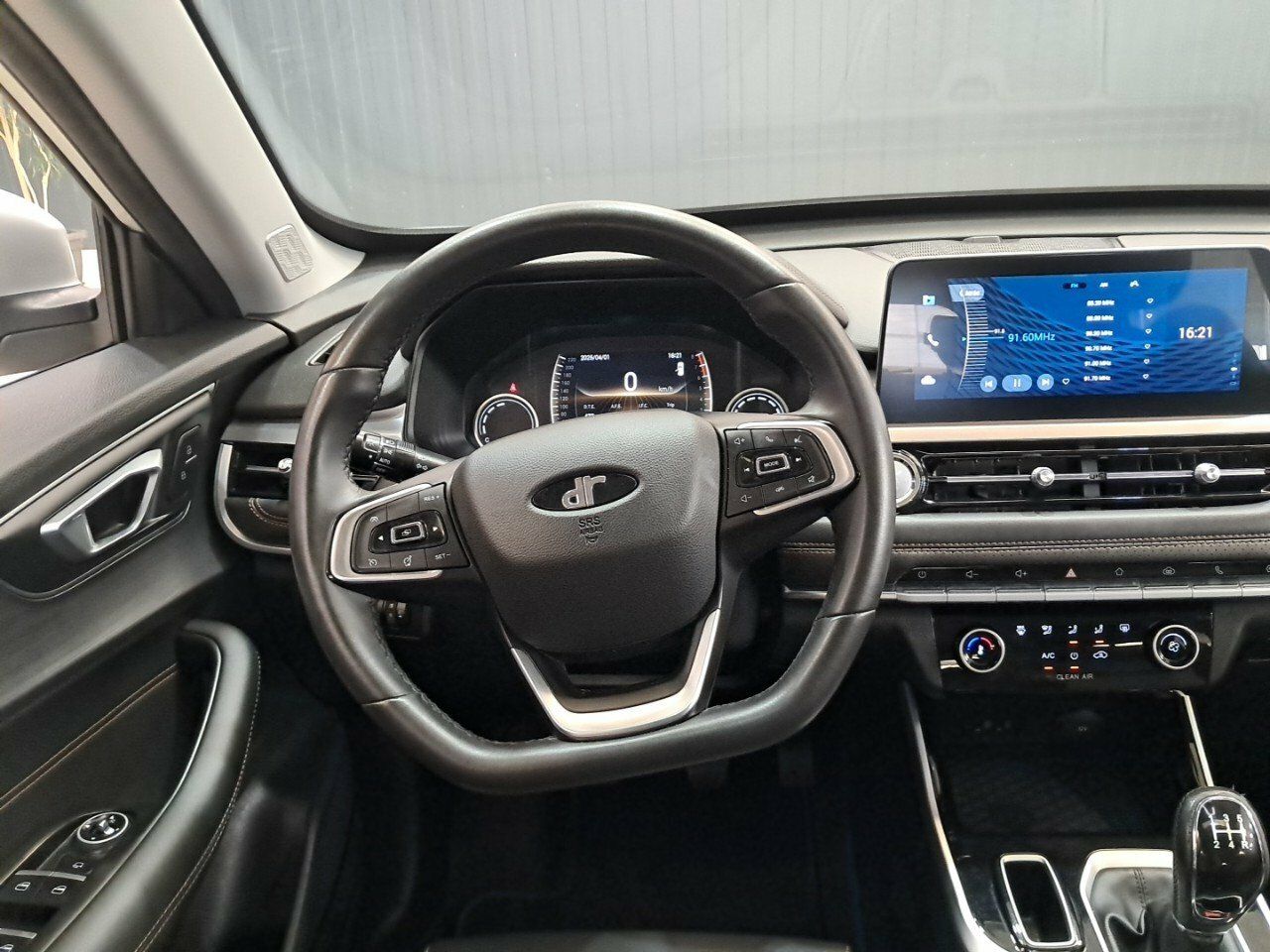Foto DR Automobiles DR5 11