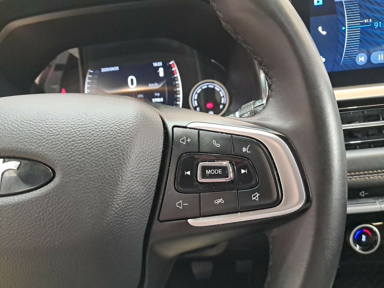 Foto DR Automobiles DR5 13