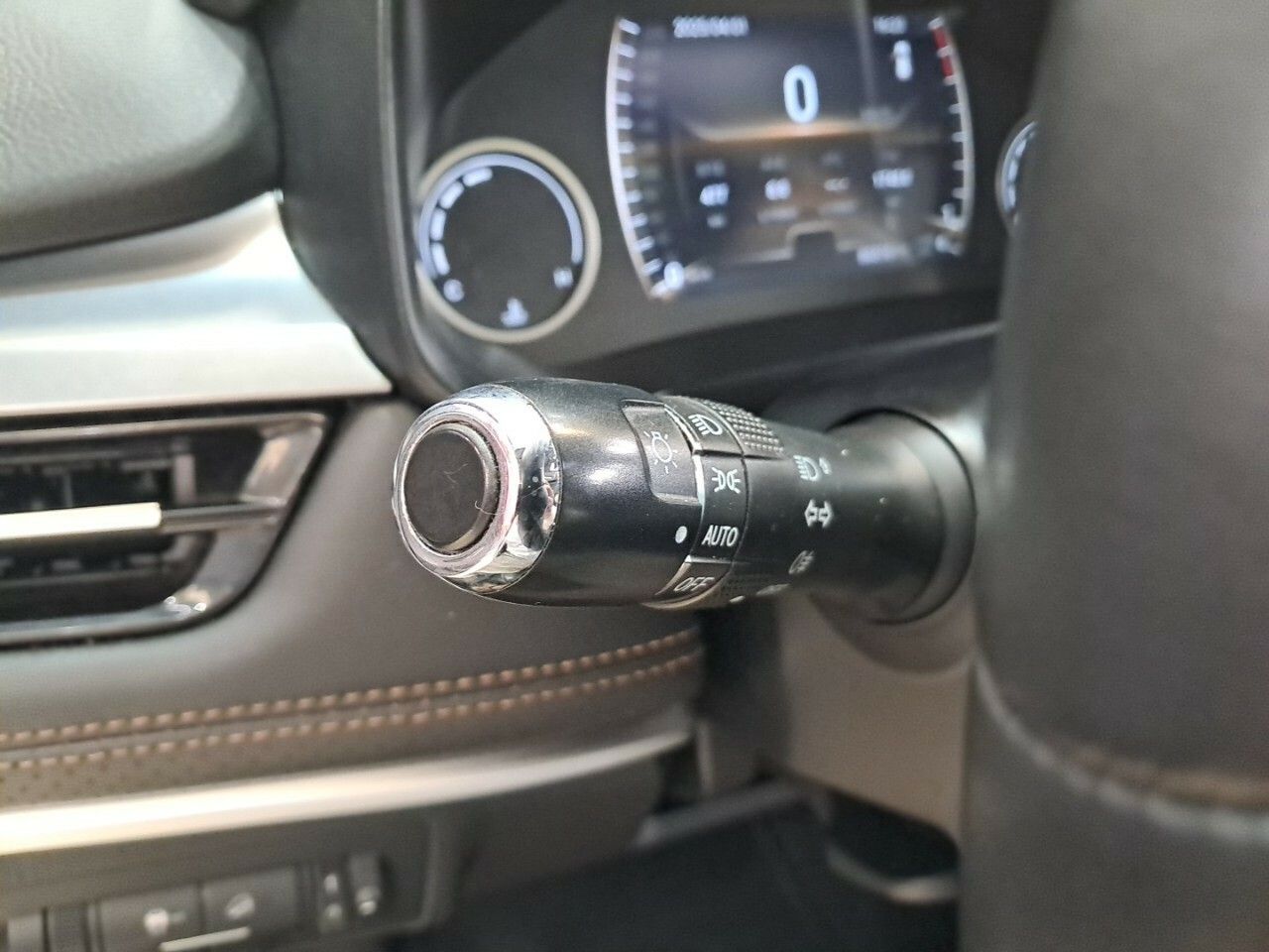 Foto DR Automobiles DR5 14